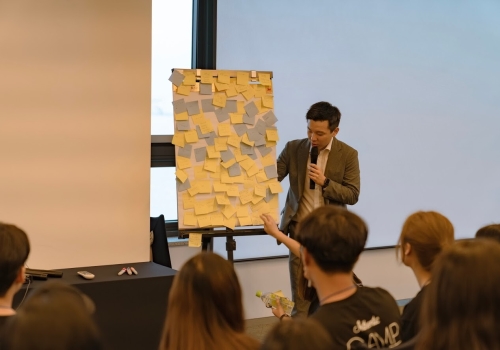 8251d7fb-8cb1-4f28-8ef5-d17398272f2a